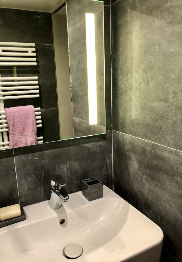 Appartement Versailles Quartier Notre Dame Au Pied Du Chateau Avec Parking Εξωτερικό φωτογραφία